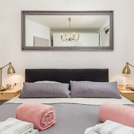Fara Apartment