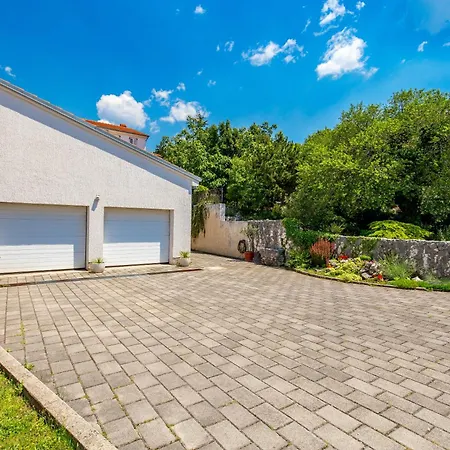 Fara 클랄제비카